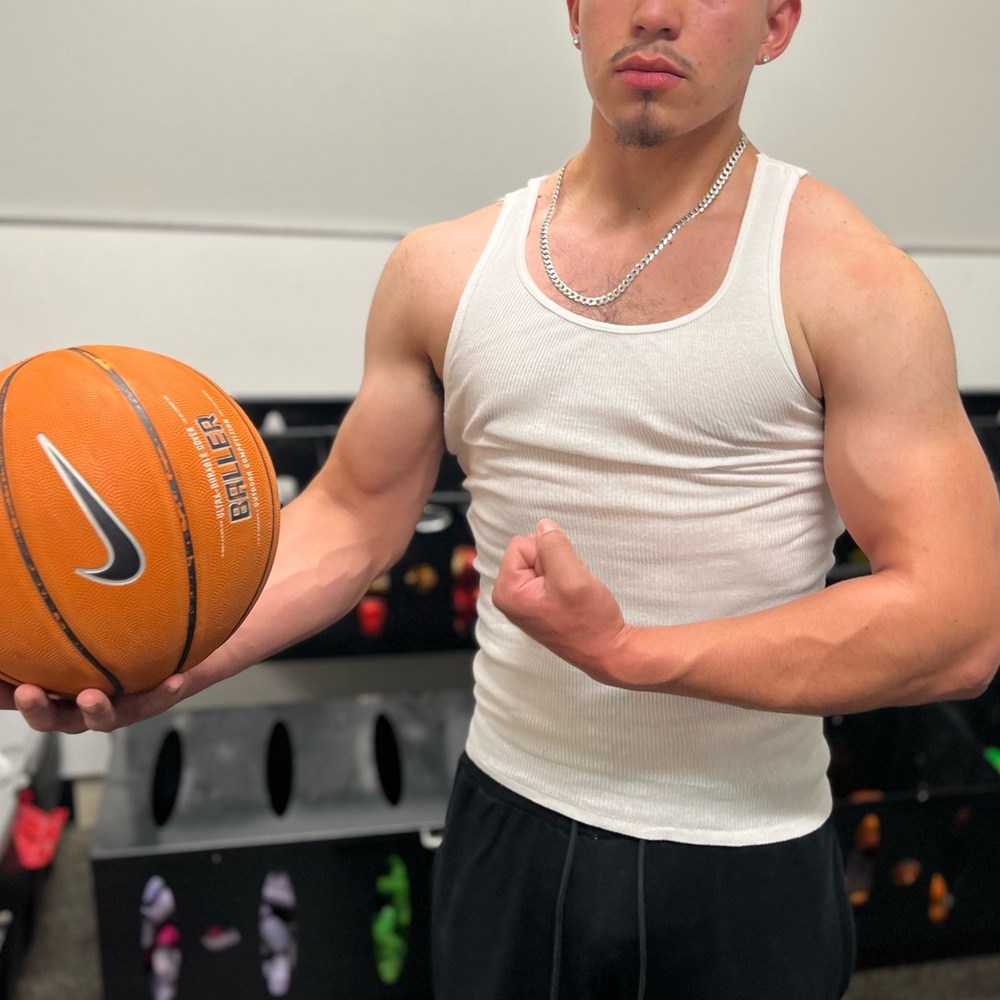 HANES MEN RIBBED TANK TOP WHITE SLEEVELESS VEST WIFE BEATER COWBOY WORKOUT SPORT